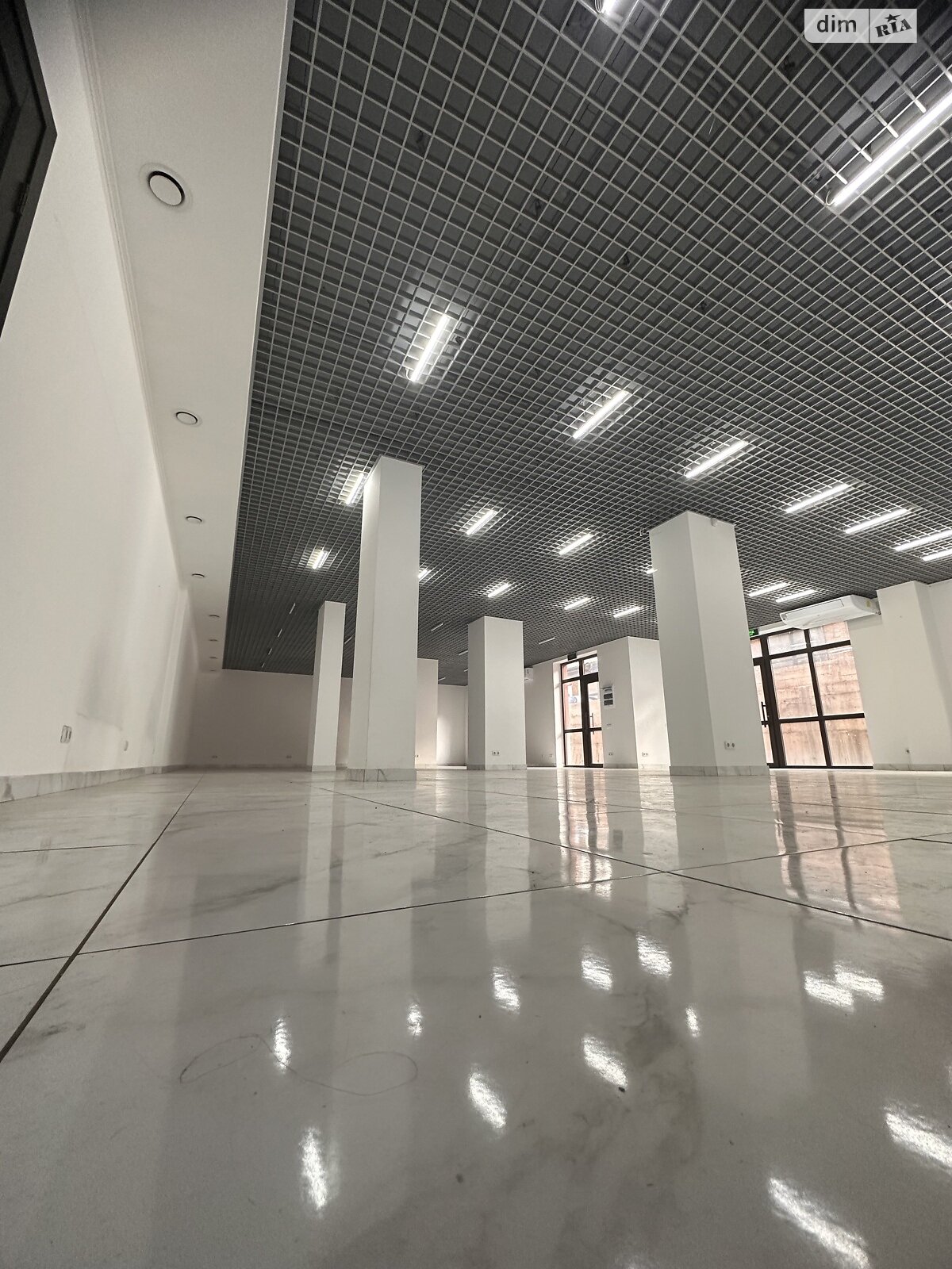 Обʼєкт нерухомості: ПЛОЩА - 149 м², ЦІНА - 69 000 $
, вул. Стрілецька — HUBTRUST, Вінниця