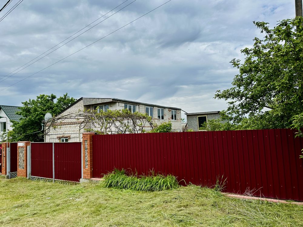 3 КІМ. БУДИНОК, ПЛОЩА - 153.3 м², ЦІНА - 50 000 $
