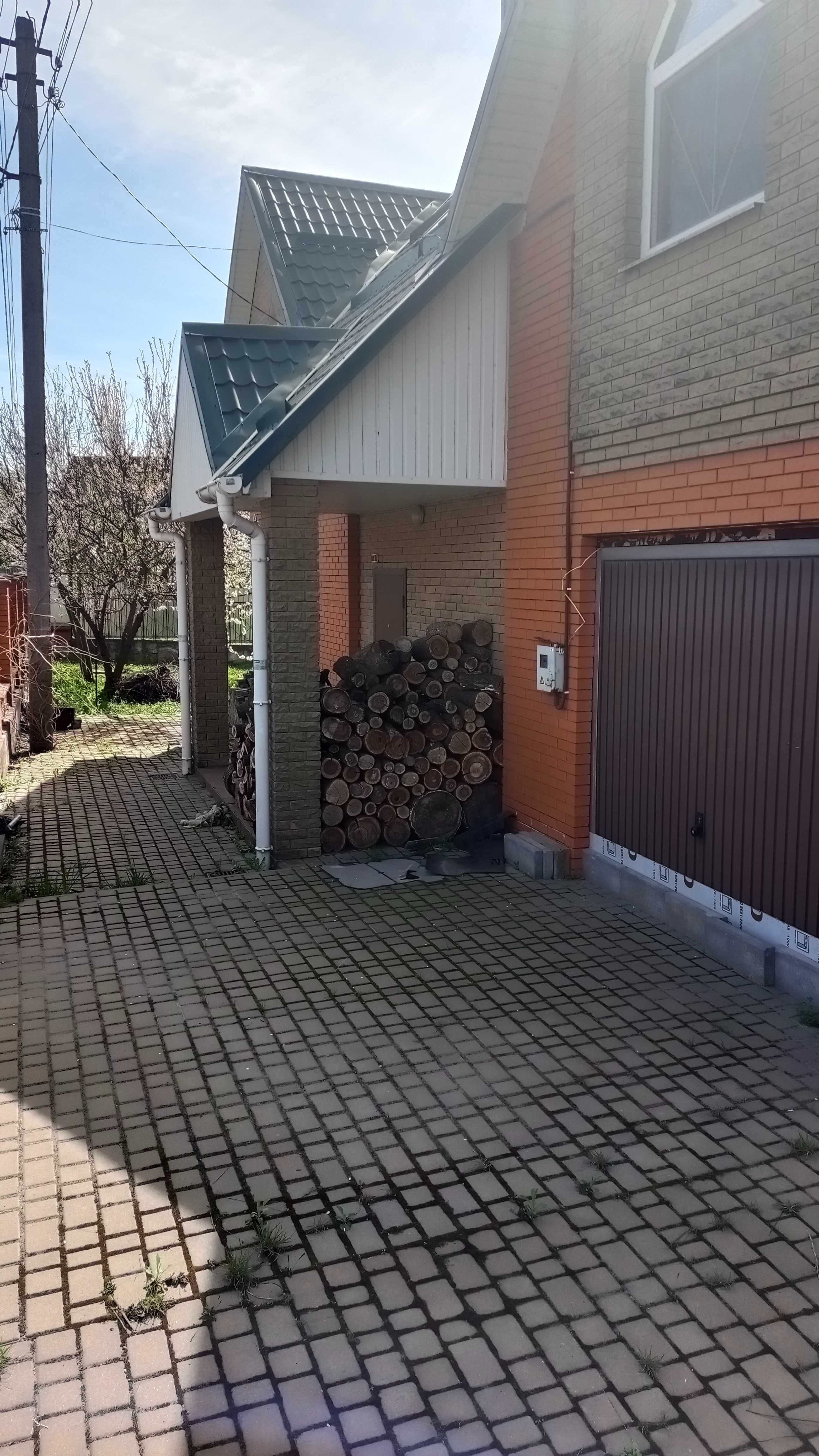 Обʼєкт нерухомості: 5 КІМ.  БУДИНОК ПЛОЩА – 229 м², ЦІНА – 145 000$, РАЙОН: Старе місто — HUBTRUST, Вінниця