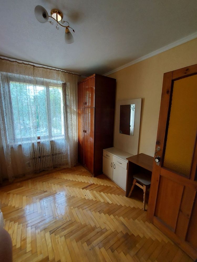 КІМНАТА, ПЛОЩА - 64 м², ЦІНА - 107 $
