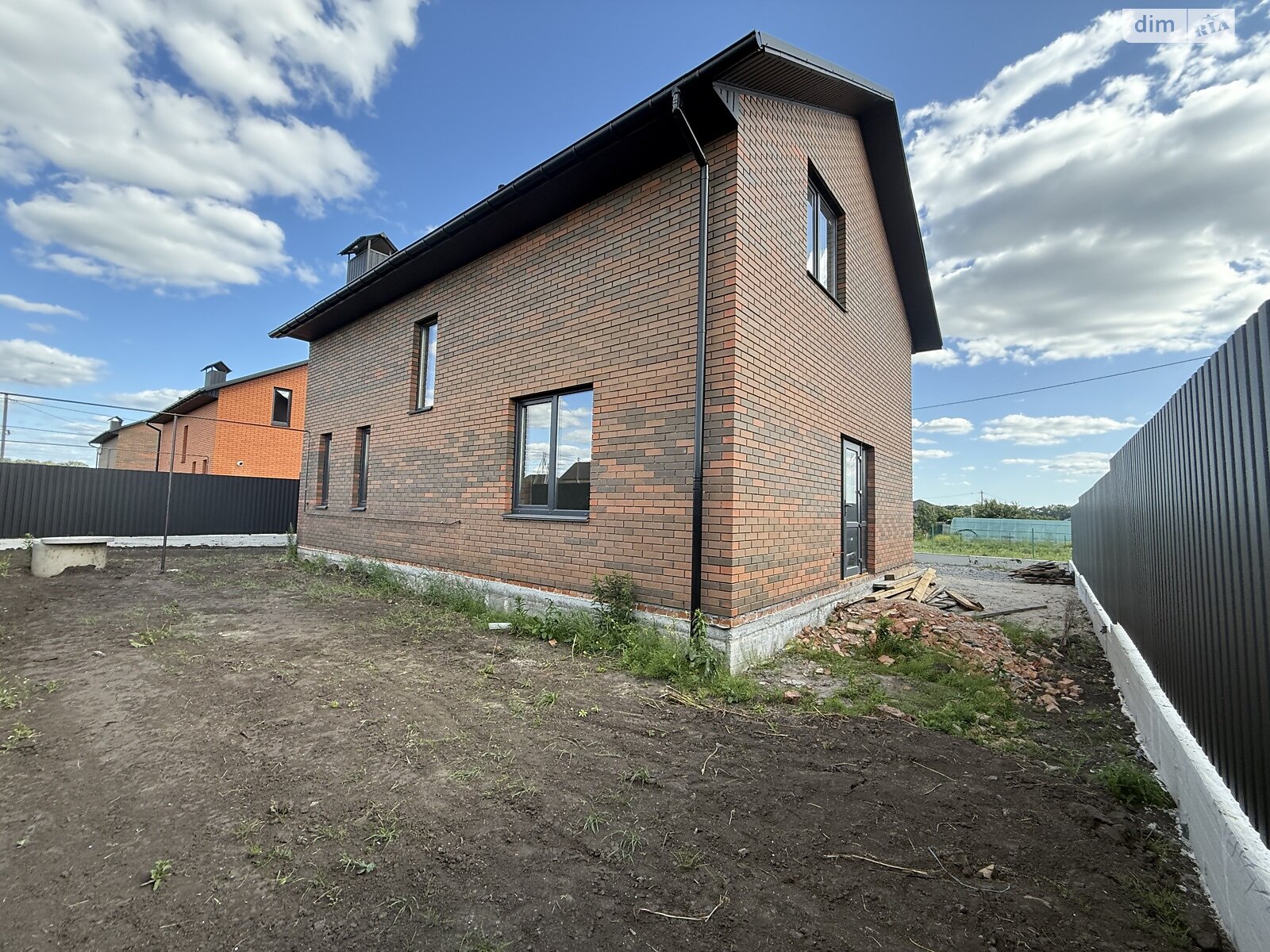 Обʼєкт нерухомості: 4 КІМ. БУДИНОК, ПЛОЩА - 139 м², ЦІНА - 95 000 $
, 3-й пров. Східний — HUBTRUST, Вінниця