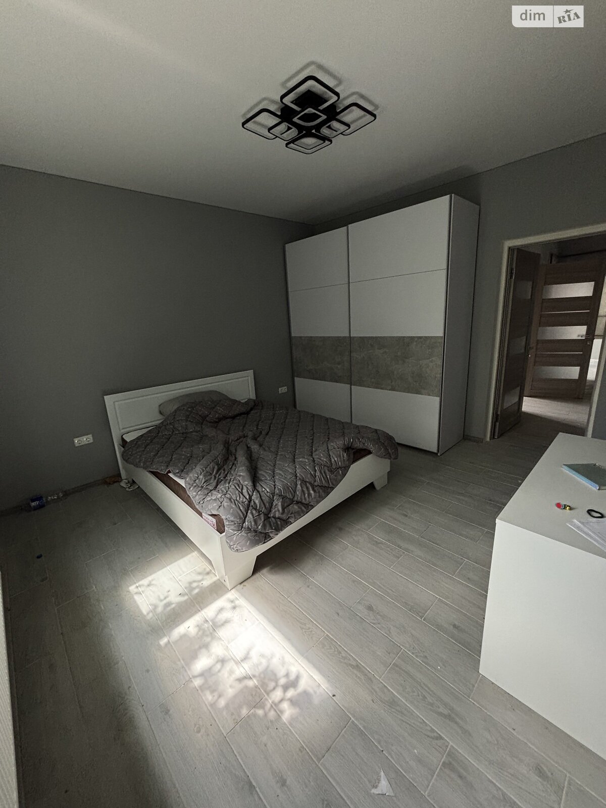 Обʼєкт нерухомості: 5 КІМ. БУДИНОК, ПЛОЩА - 1347 м², ЦІНА - 35 000 $
, вул. Залізнична — HUBTRUST, Вінниця