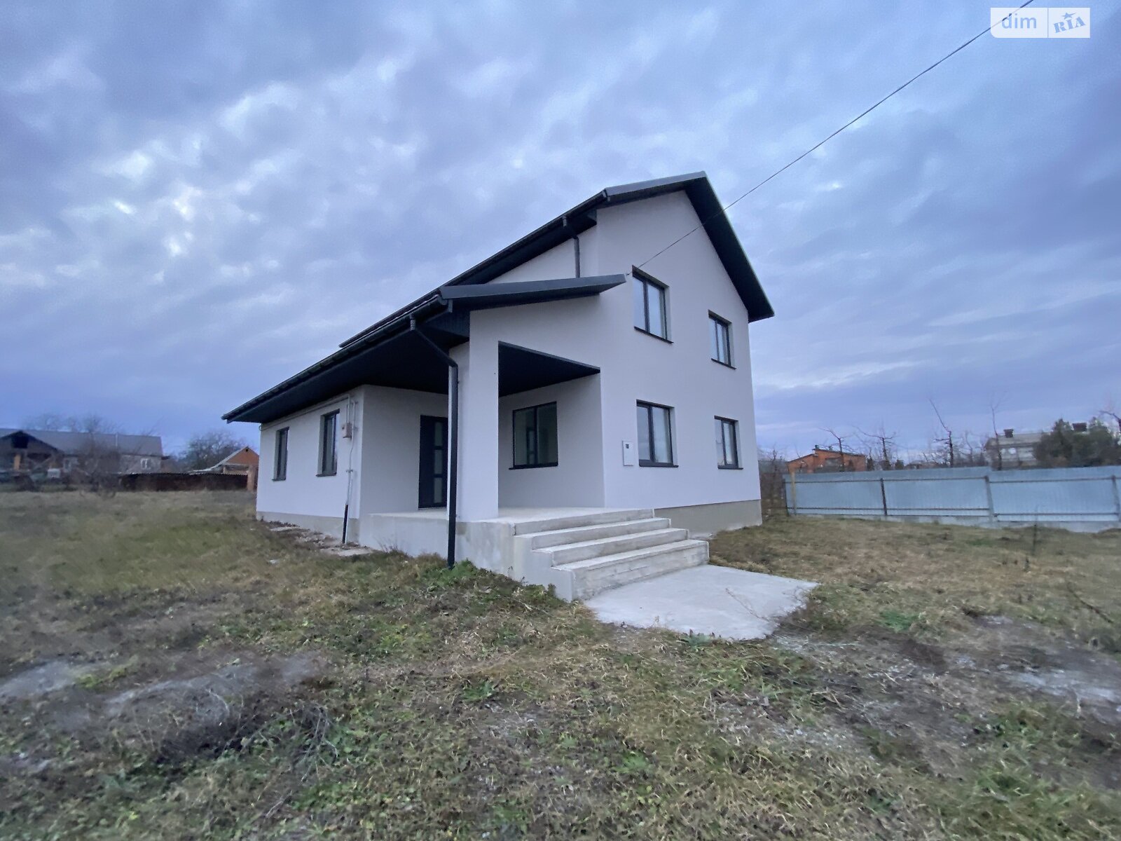 4 КІМ. БУДИНОК, ПЛОЩА - 140 м², ЦІНА - 105 000 $
