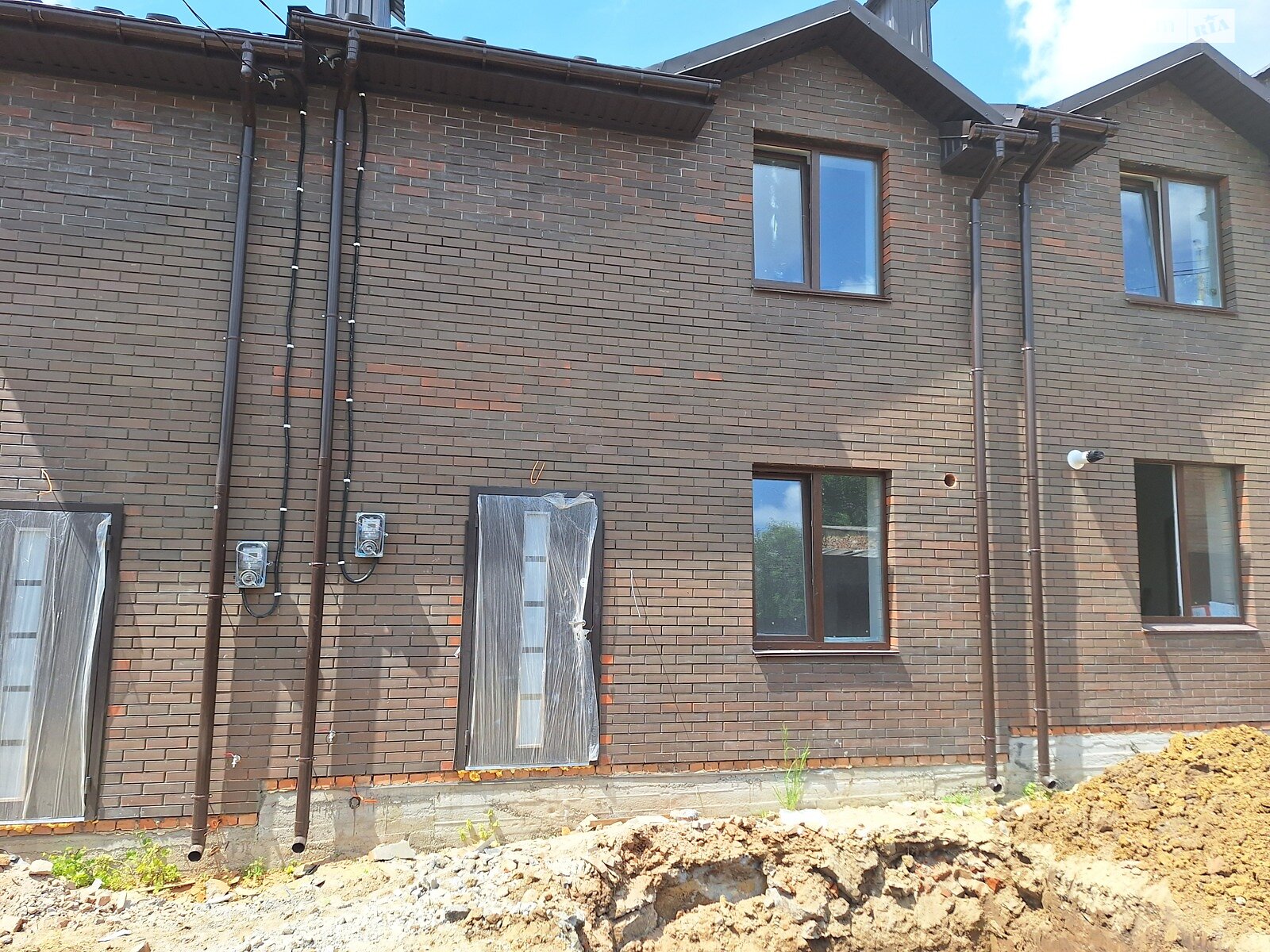3 КІМ. ТАУНХАУС, ПЛОЩА - 90 м², ЦІНА - 66 000 $
