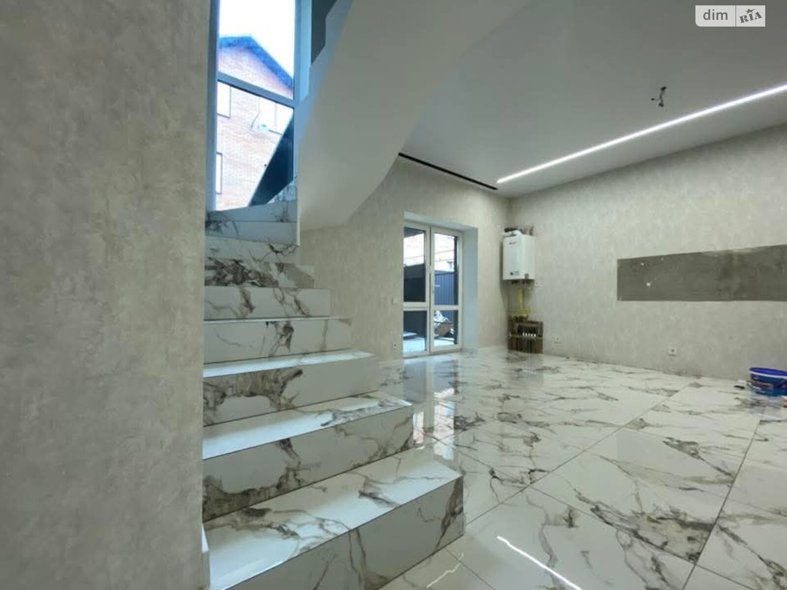 3 КІМ. ТАУНХАУС, ПЛОЩА - 91 м², ЦІНА - 115 000 $
