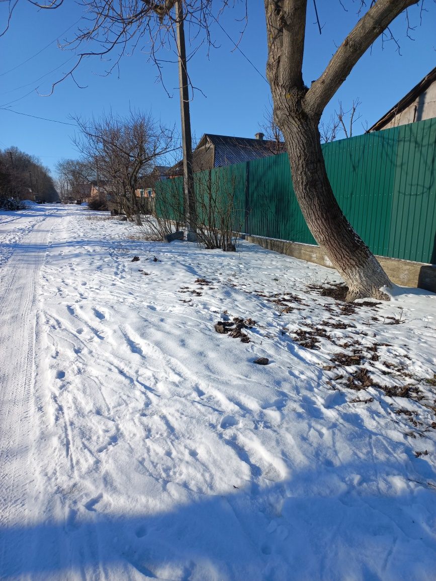 ПЛОЩА - 15 CОТ., ЦІНА - 15 000 $
