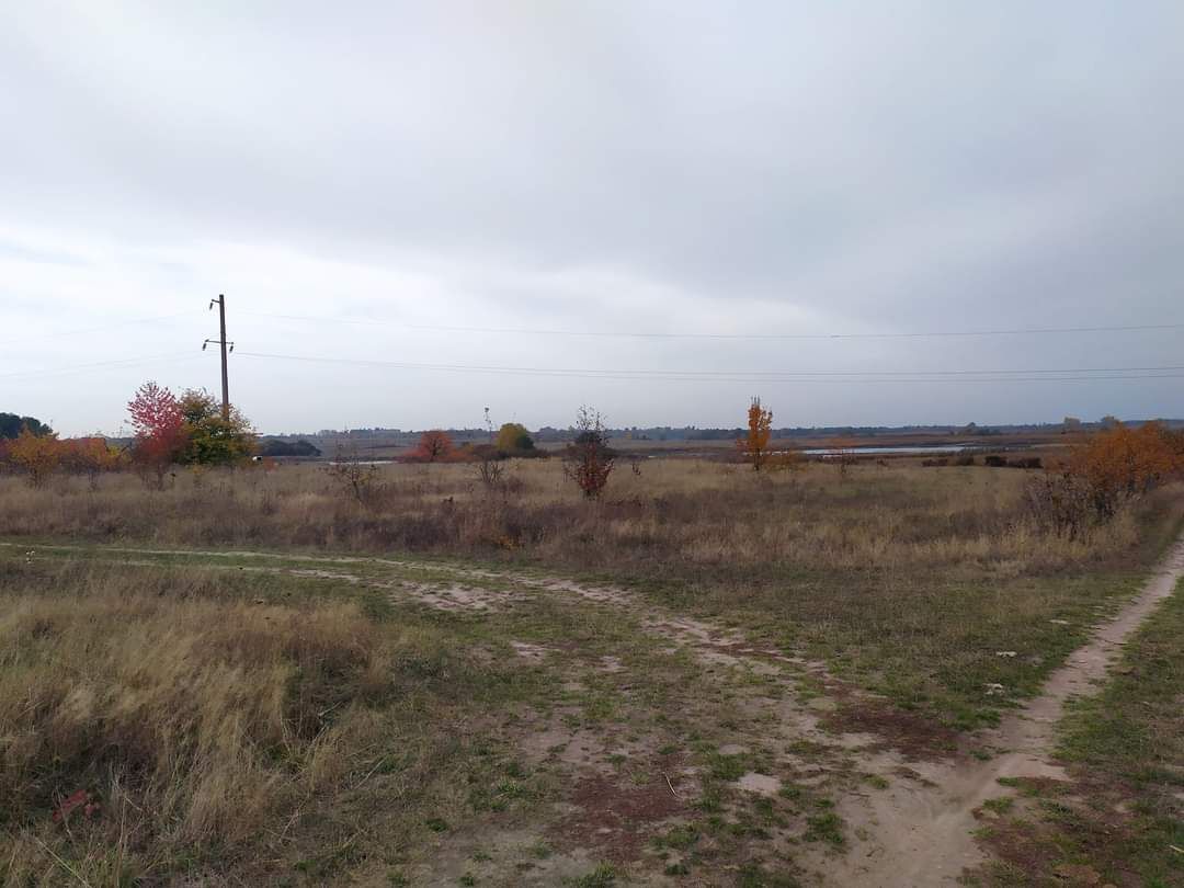 ПЛОЩА - 12 CОТ., ЦІНА - 4 000 $
