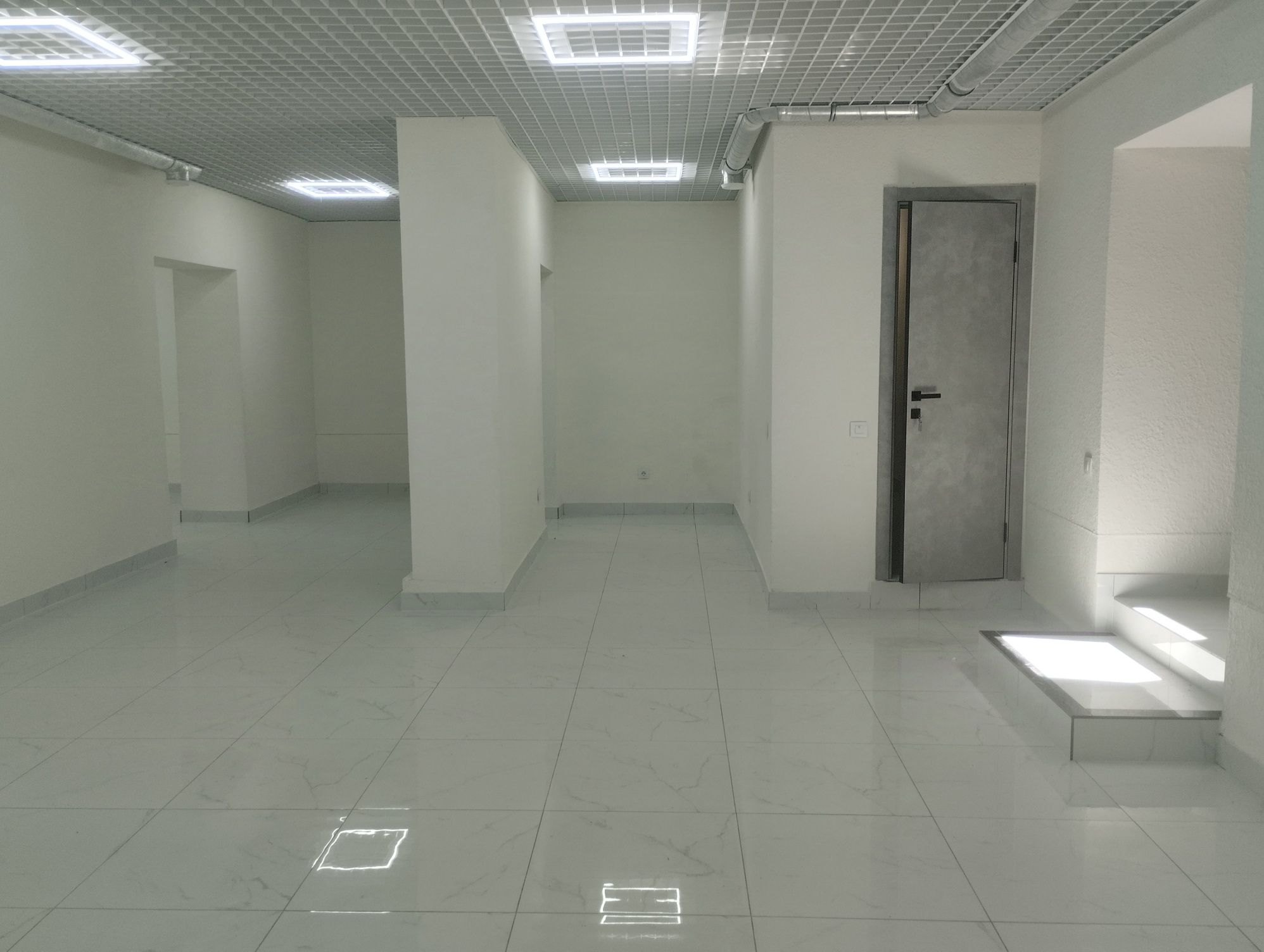 Обʼєкт нерухомості: ПЛОЩА - 284 м², ЦІНА - 750 $
 — HUBTRUST, Вінниця