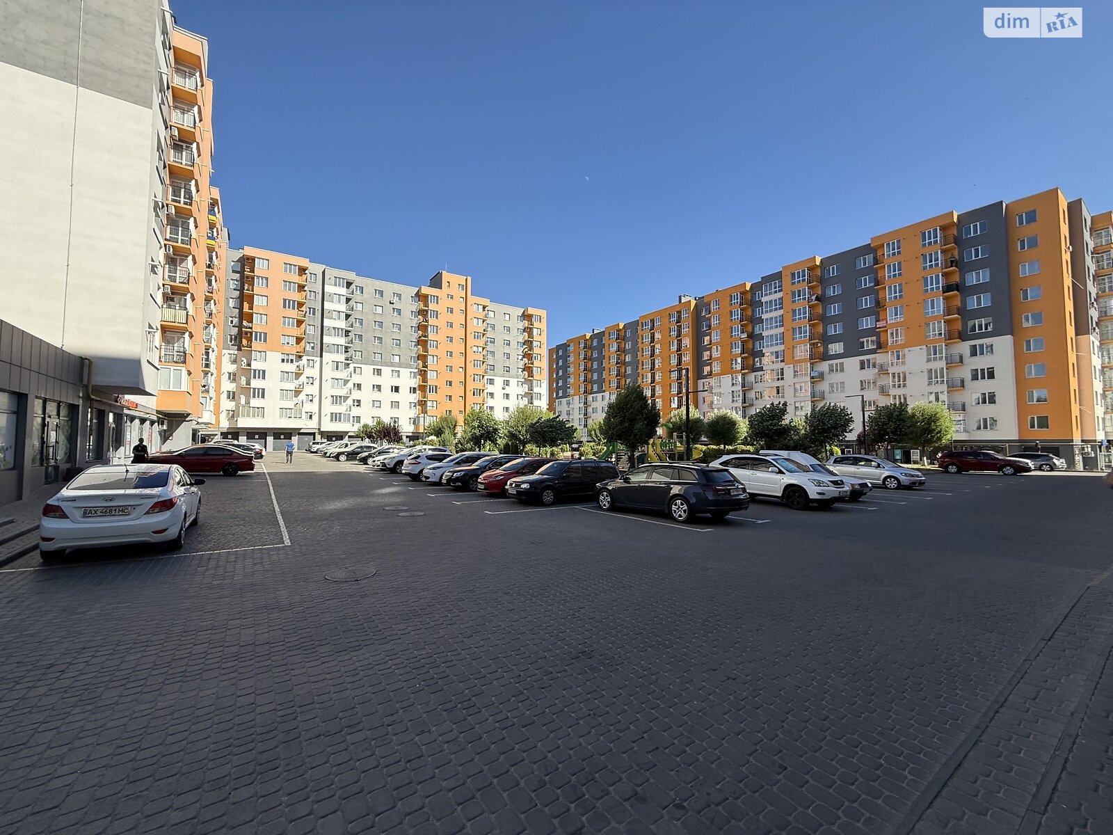 2 КІМ. КВАРТИРА, ПЛОЩА - 65 м², ЦІНА - 61 000 $
, Немирівське шосе