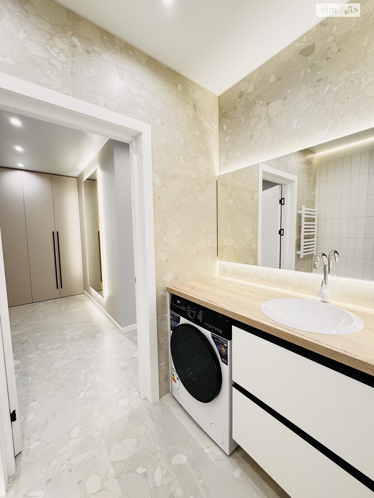 Обʼєкт нерухомості: 1 КІМ. КВАРТИРА, ПЛОЩА - 44 м², ЦІНА - 91 500 $
, вул. Праведників світу(Максимовича) — HUBTRUST, Вінниця