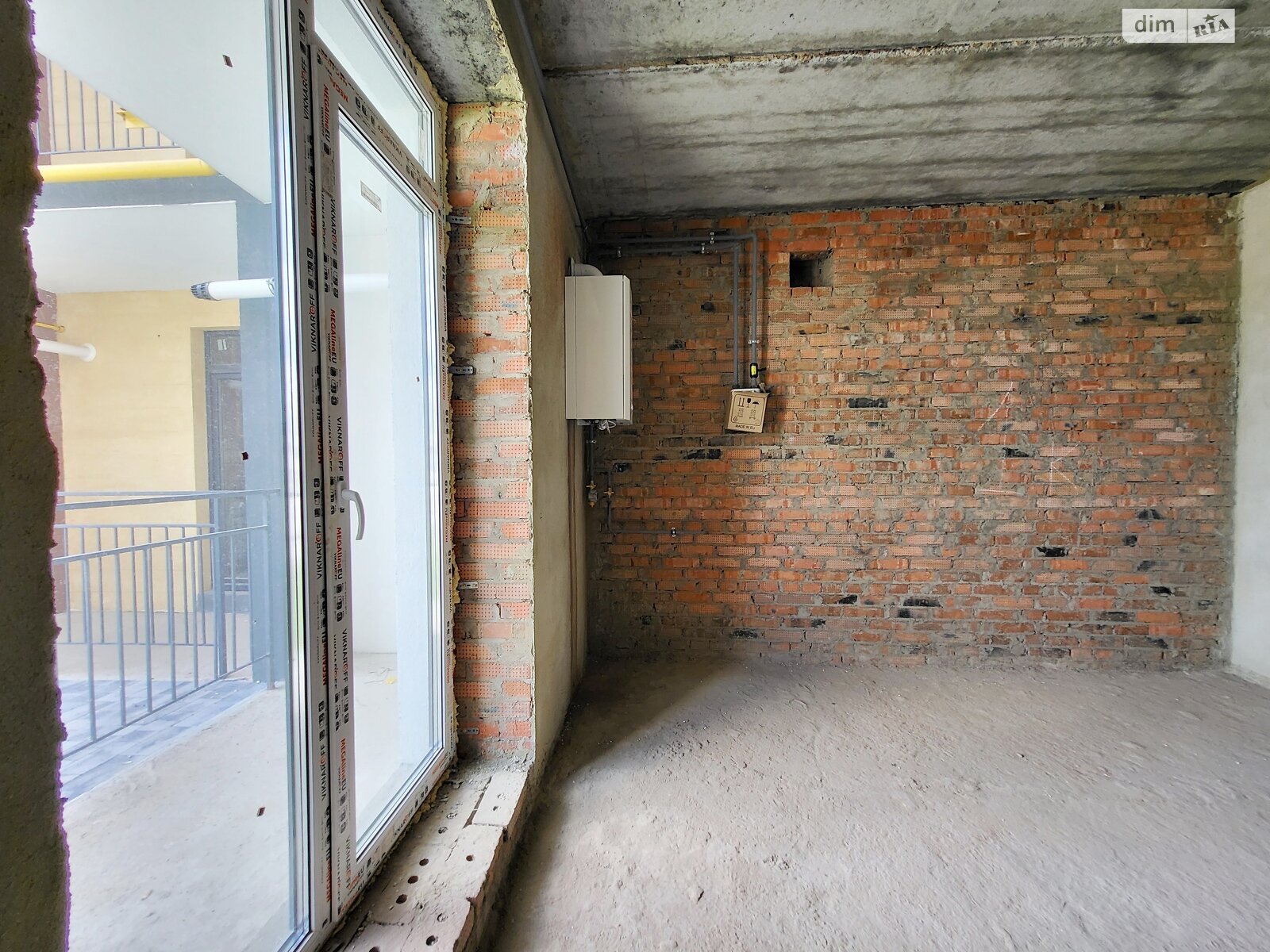 Обʼєкт нерухомості: 1 КІМ. КВАРТИРА, ПЛОЩА - 40.05 м², ЦІНА - 42 500 $
, 4-й пров. Леоніда Каденюка(Комарова) — HUBTRUST, Вінниця