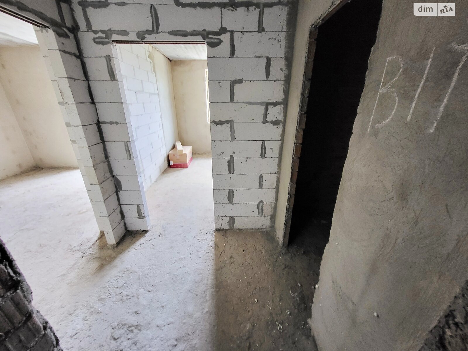 Обʼєкт нерухомості: 1 КІМ. КВАРТИРА, ПЛОЩА - 41.58 м², ЦІНА - 42 000 $
, 4-й пров. Леоніда Каденюка(Комарова) — HUBTRUST, Вінниця