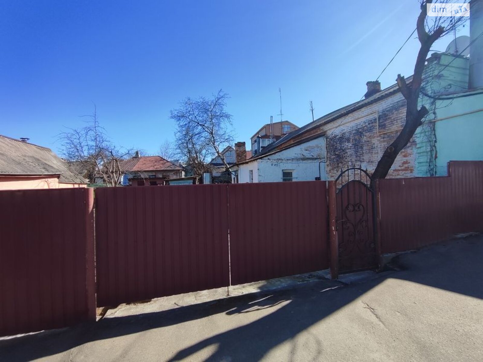 1 КІМ. БУДИНОК, ПЛОЩА - 30 м², ЦІНА - 13 000 $
, вул. Михайла Грушевського(Урицького)