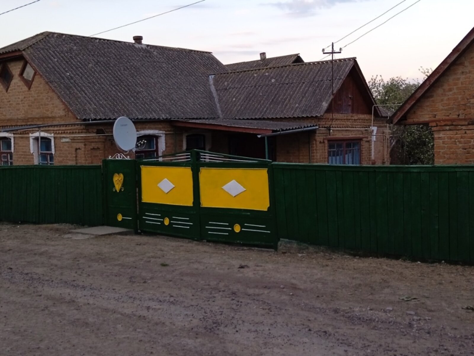 5 КІМ. БУДИНОК, ПЛОЩА - 75 м², ЦІНА - 13 895 $
