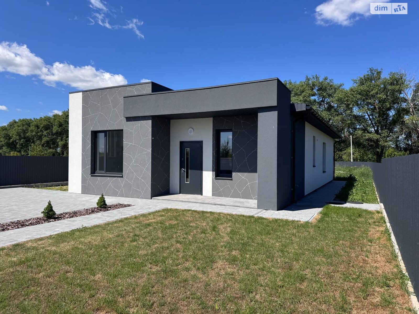 3 КІМ. БУДИНОК, ПЛОЩА - 108 м², ЦІНА - 129 000 $
, вул. Садова