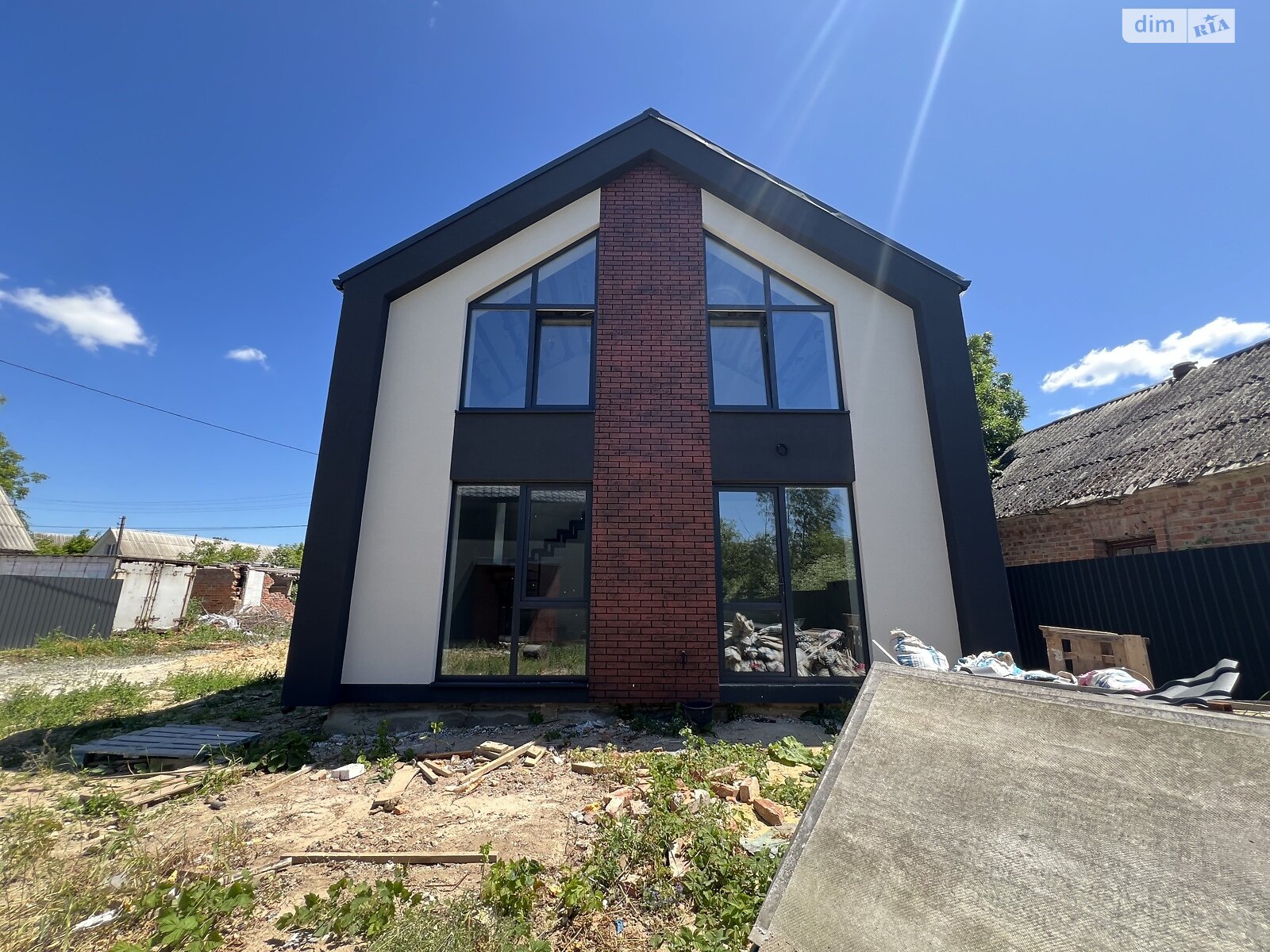 Обʼєкт нерухомості: 4 КІМ. БУДИНОК, ПЛОЩА - 120 м², ЦІНА - 84 999 $
, вул. Садова — HUBTRUST, Вінниця