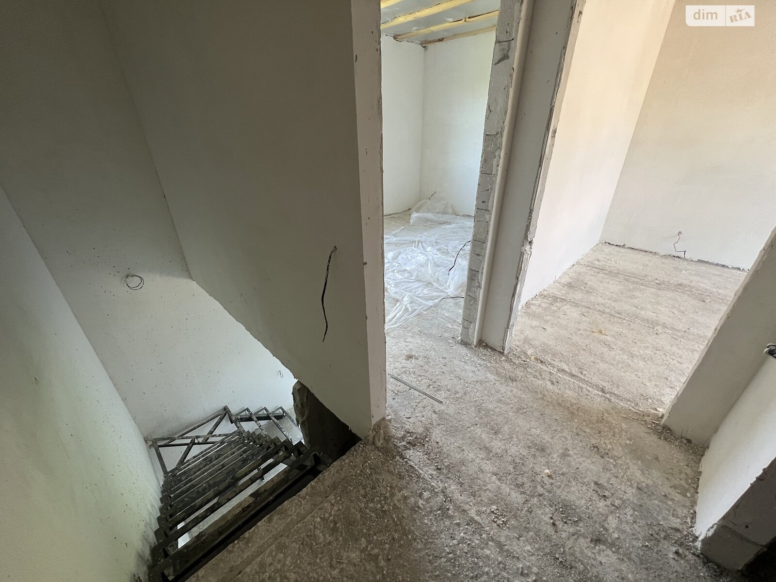 Обʼєкт нерухомості: 2 КІМ. ТАУНХАУС, ПЛОЩА - 70 м², ЦІНА - 44 999 $
, вул. Богдана Хмельницького — HUBTRUST, Вінниця