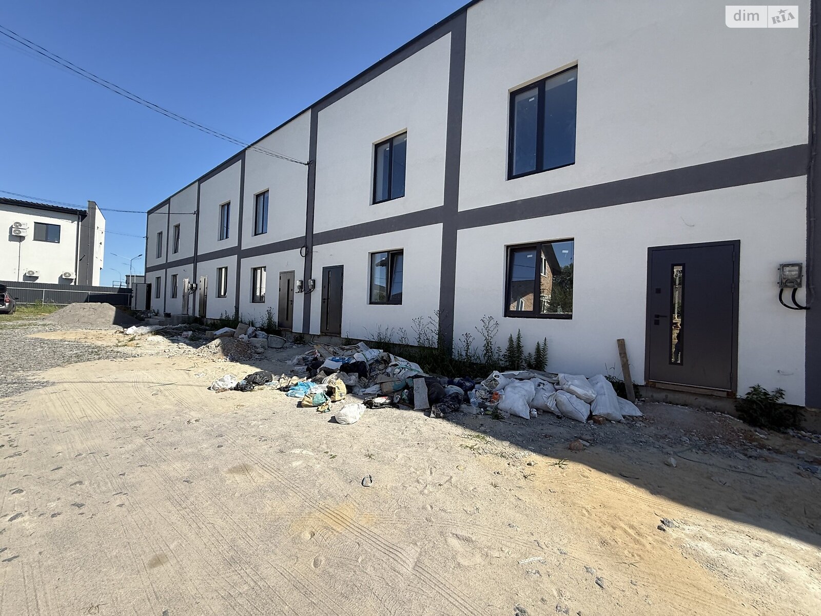 Обʼєкт нерухомості: 2 КІМ. ТАУНХАУС, ПЛОЩА - 75 м², ЦІНА - 73 000 $
, вул. Київська — HUBTRUST, Вінниця