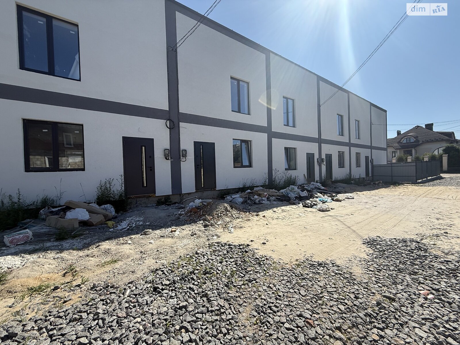 Обʼєкт нерухомості: 2 КІМ. ТАУНХАУС, ПЛОЩА - 75 м², ЦІНА - 73 000 $
, вул. Київська — HUBTRUST, Вінниця