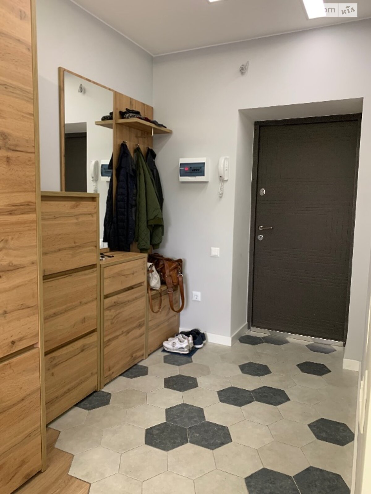 Обʼєкт нерухомості: 1 КІМ. КВАРТИРА, ПЛОЩА - 43 м², ЦІНА - 400 $
, вул. Князів Коріатовичів — HUBTRUST, Вінниця