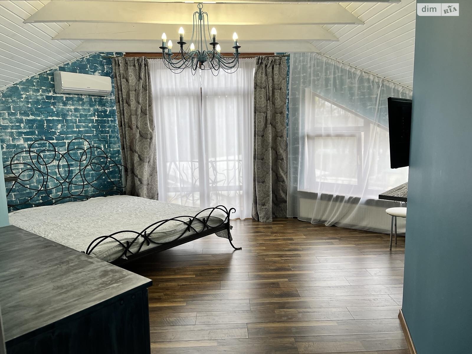 Обʼєкт нерухомості: 5 КІМ. БУДИНОК, ПЛОЩА - 350 м², ЦІНА - 2 000 $
, вул. Молодіжна — HUBTRUST, Вінниця