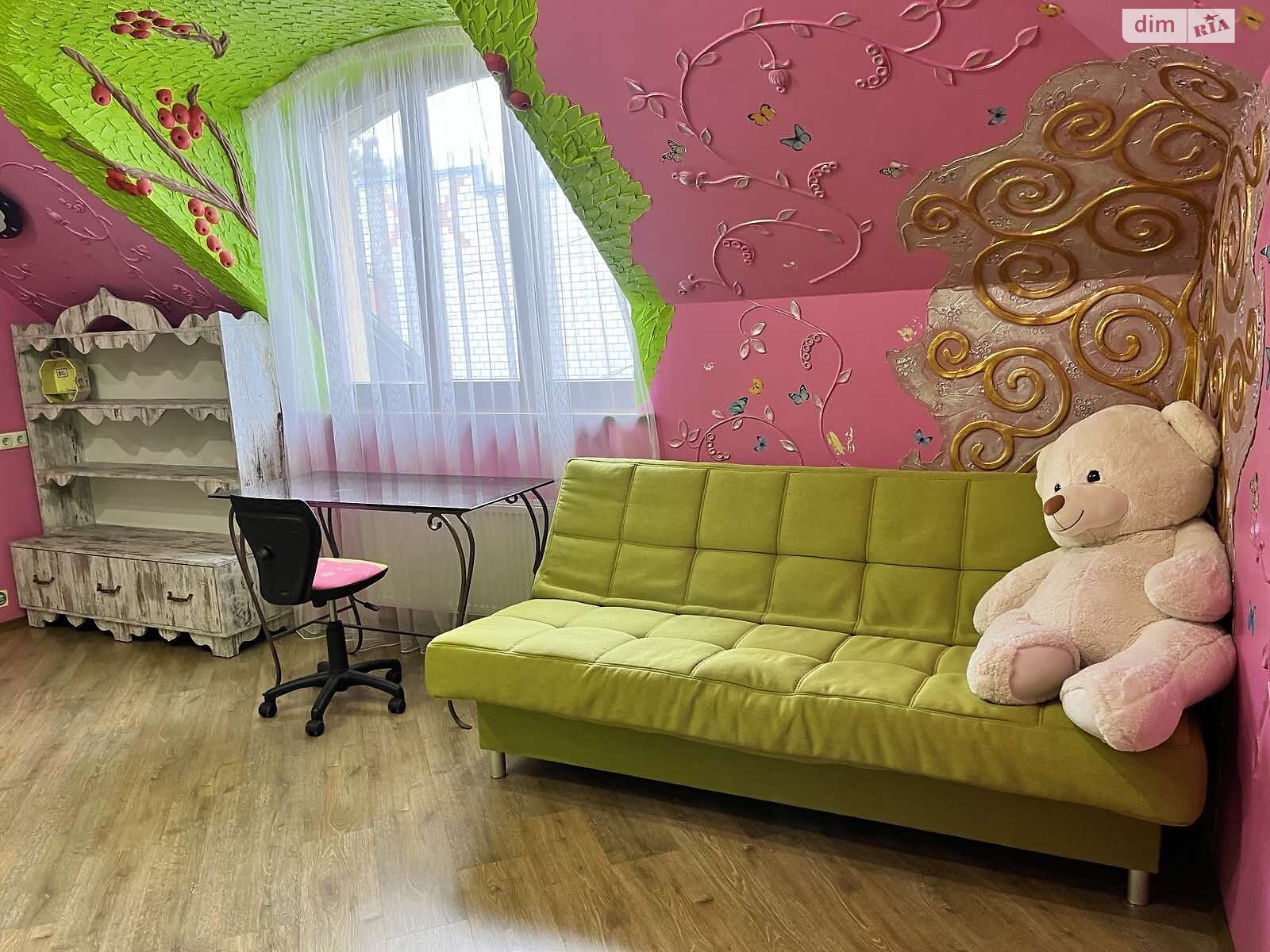 Обʼєкт нерухомості: 5 КІМ. БУДИНОК, ПЛОЩА - 350 м², ЦІНА - 2 000 $
, вул. Молодіжна — HUBTRUST, Вінниця