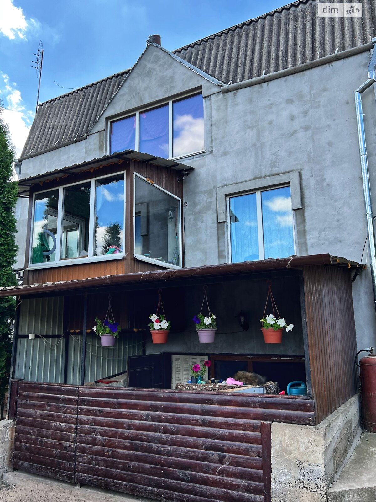 3 КІМ. БУДИНОК, ПЛОЩА - 115 м², ЦІНА - 750 $

