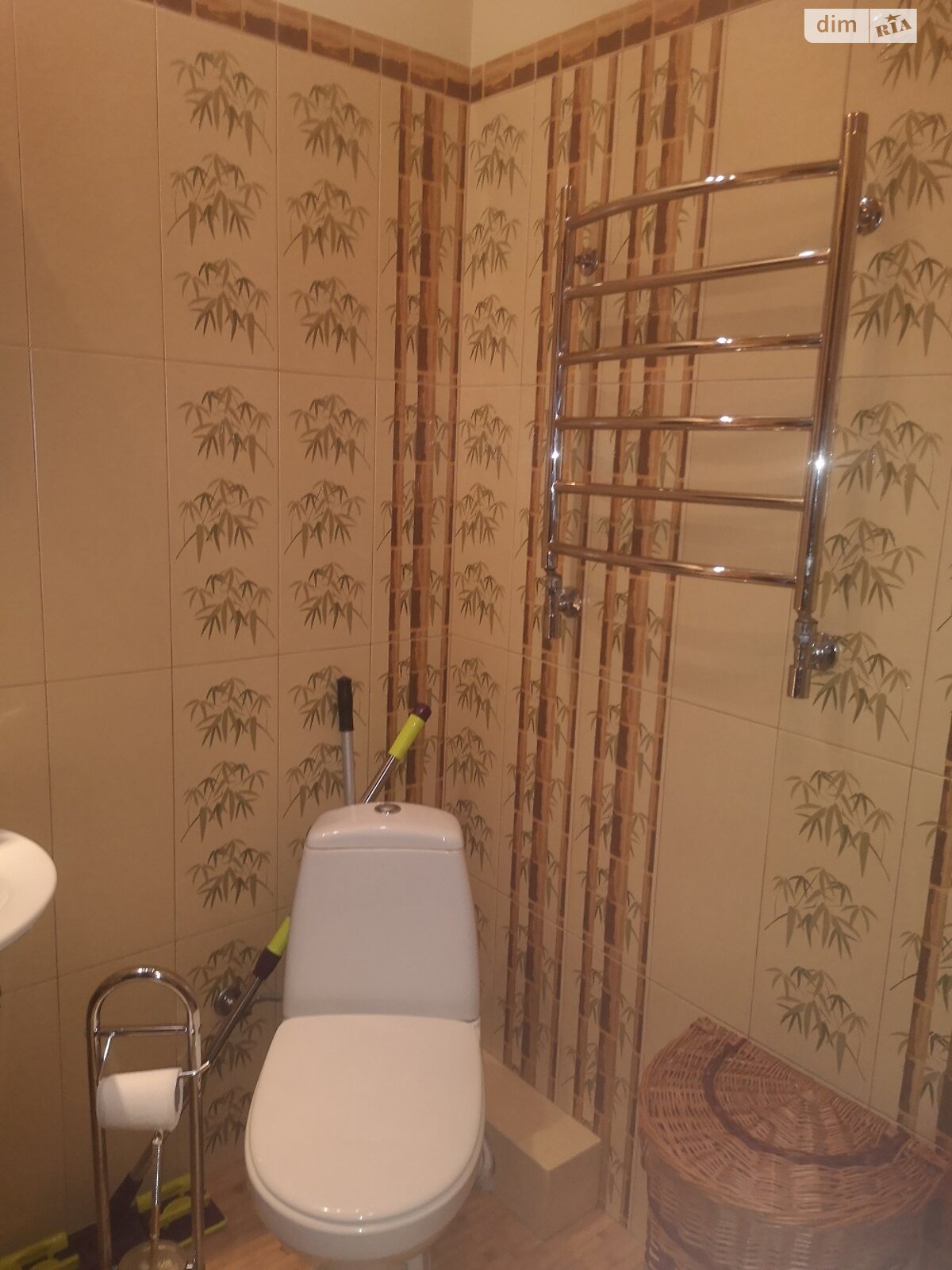Обʼєкт нерухомості: КІМНАТА, ПЛОЩА - 120.6 м², ЦІНА - 6 100 $
, вул. Пирогова — HUBTRUST, Вінниця