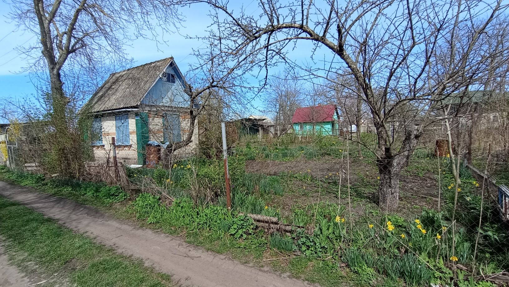 1 КІМ. БУДИНОК, ПЛОЩА - 500 м², ЦІНА - 5 000 $
