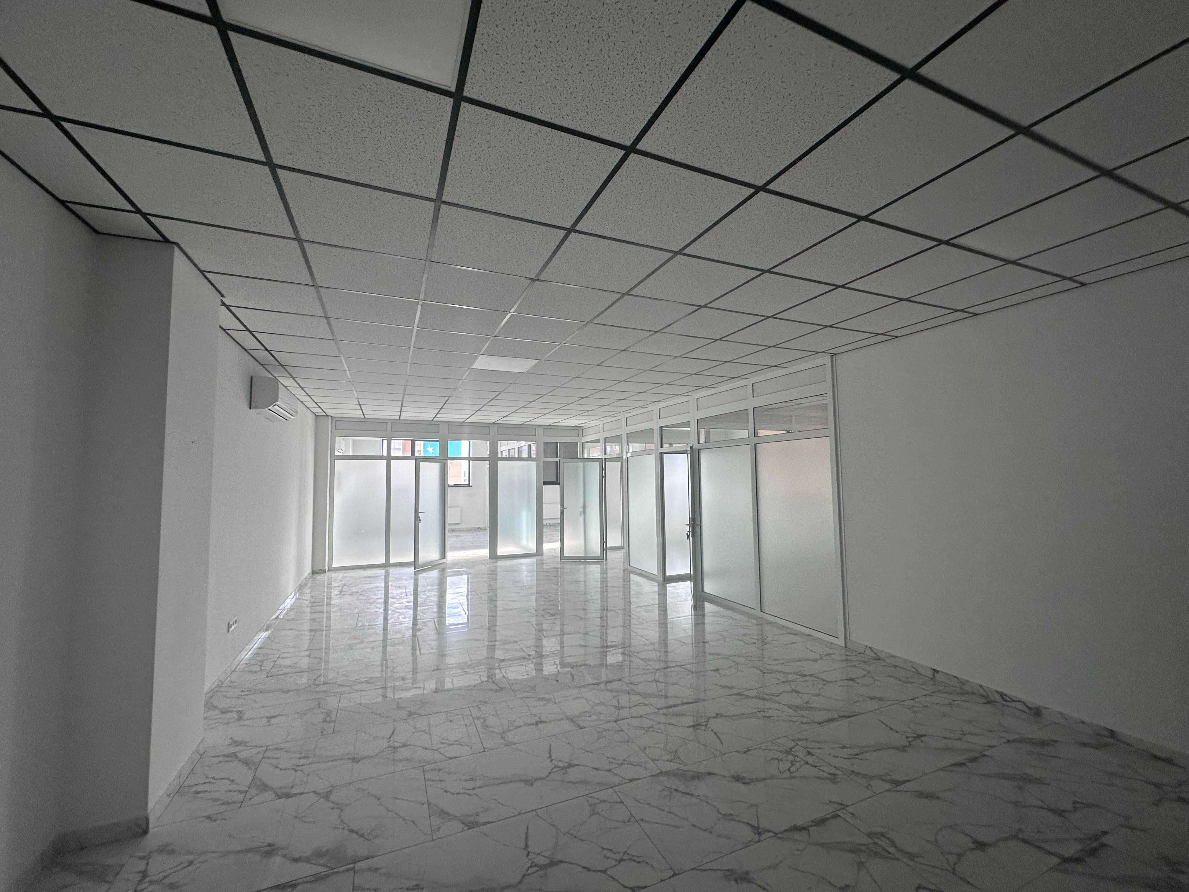 ПЛОЩА - 160 м², ЦІНА - 1 600 $
