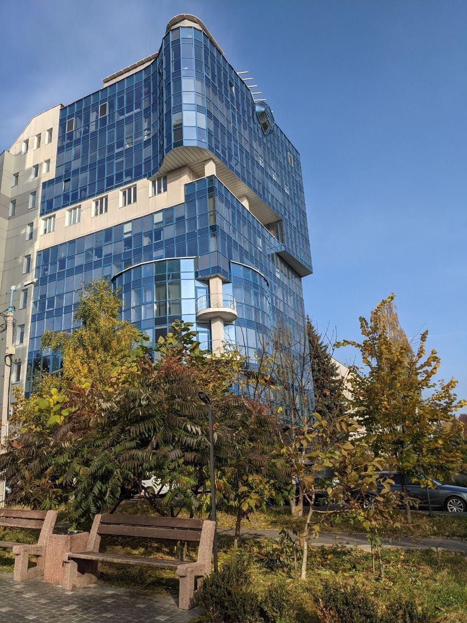 ПЛОЩА - 60 м², ЦІНА - 720 $
