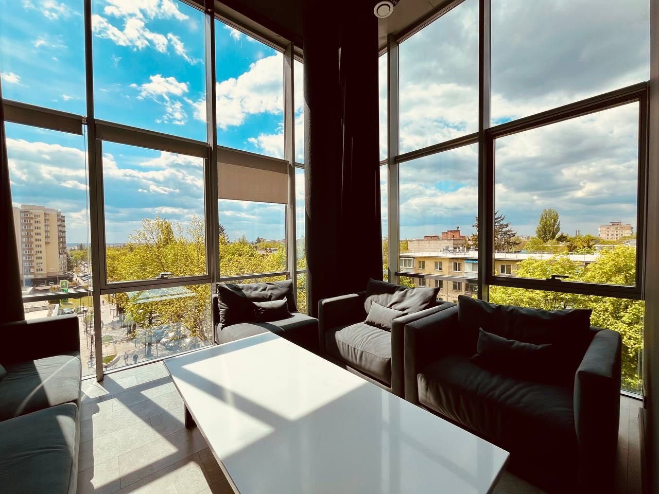 Обʼєкт нерухомості: ПЛОЩА - 260 м², ЦІНА - 450 $
 — HUBTRUST, Вінниця