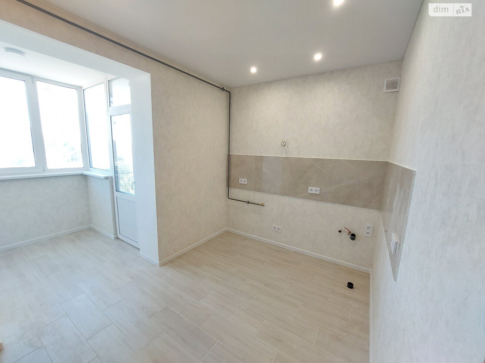 Обʼєкт нерухомості: 1 КІМ. КВАРТИРА, ПЛОЩА - 41 м², ЦІНА - 49 500 $
, вул. Київська — HUBTRUST, Вінниця