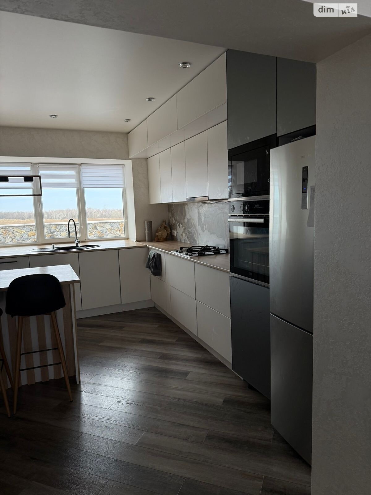 Обʼєкт нерухомості: 9 КІМ. БУДИНОК, ПЛОЩА - 350 м², ЦІНА - 450 000 $
, вул. Польова — HUBTRUST, Вінниця