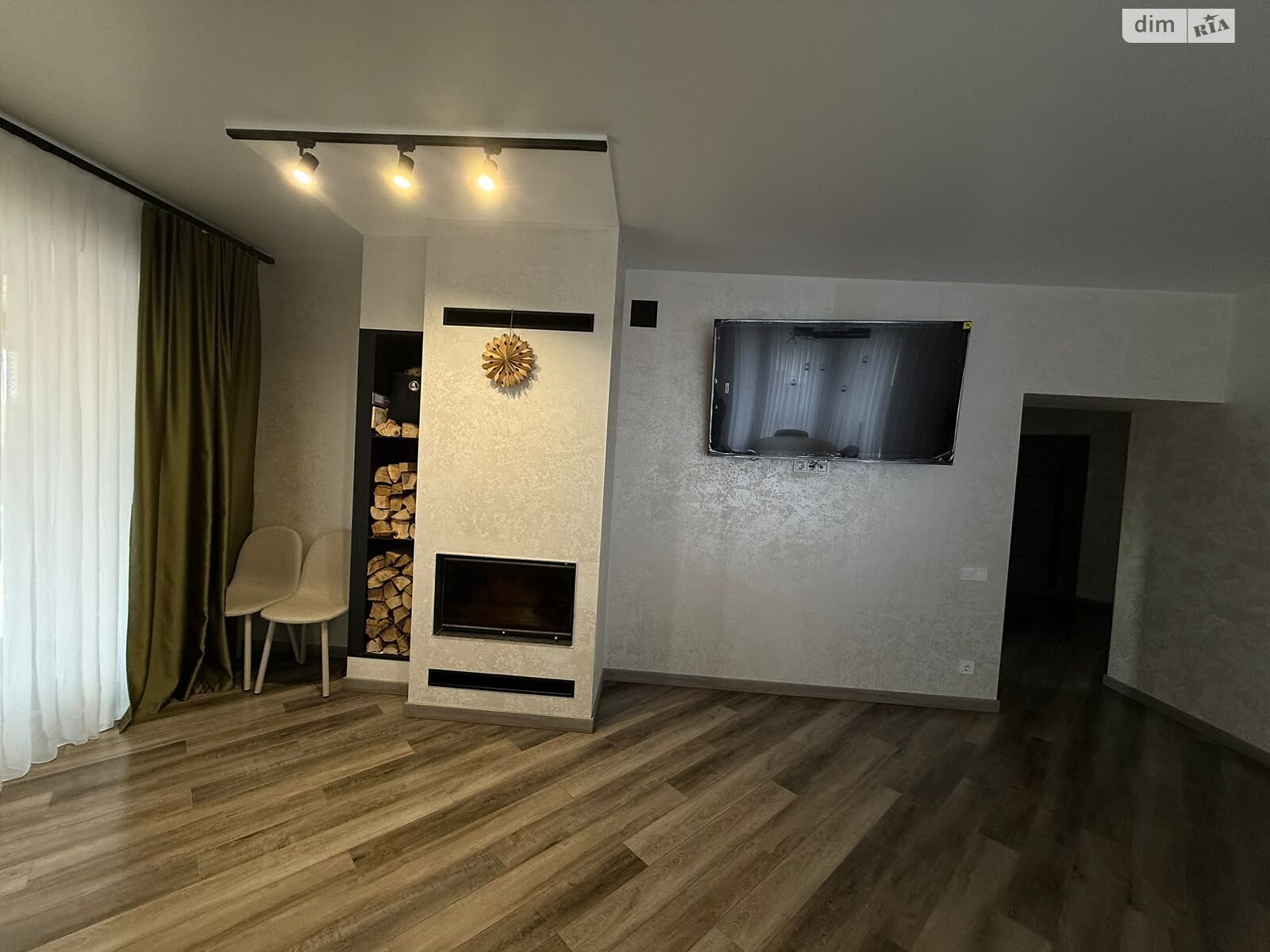 Обʼєкт нерухомості: 9 КІМ. БУДИНОК, ПЛОЩА - 350 м², ЦІНА - 450 000 $
, вул. Польова — HUBTRUST, Вінниця