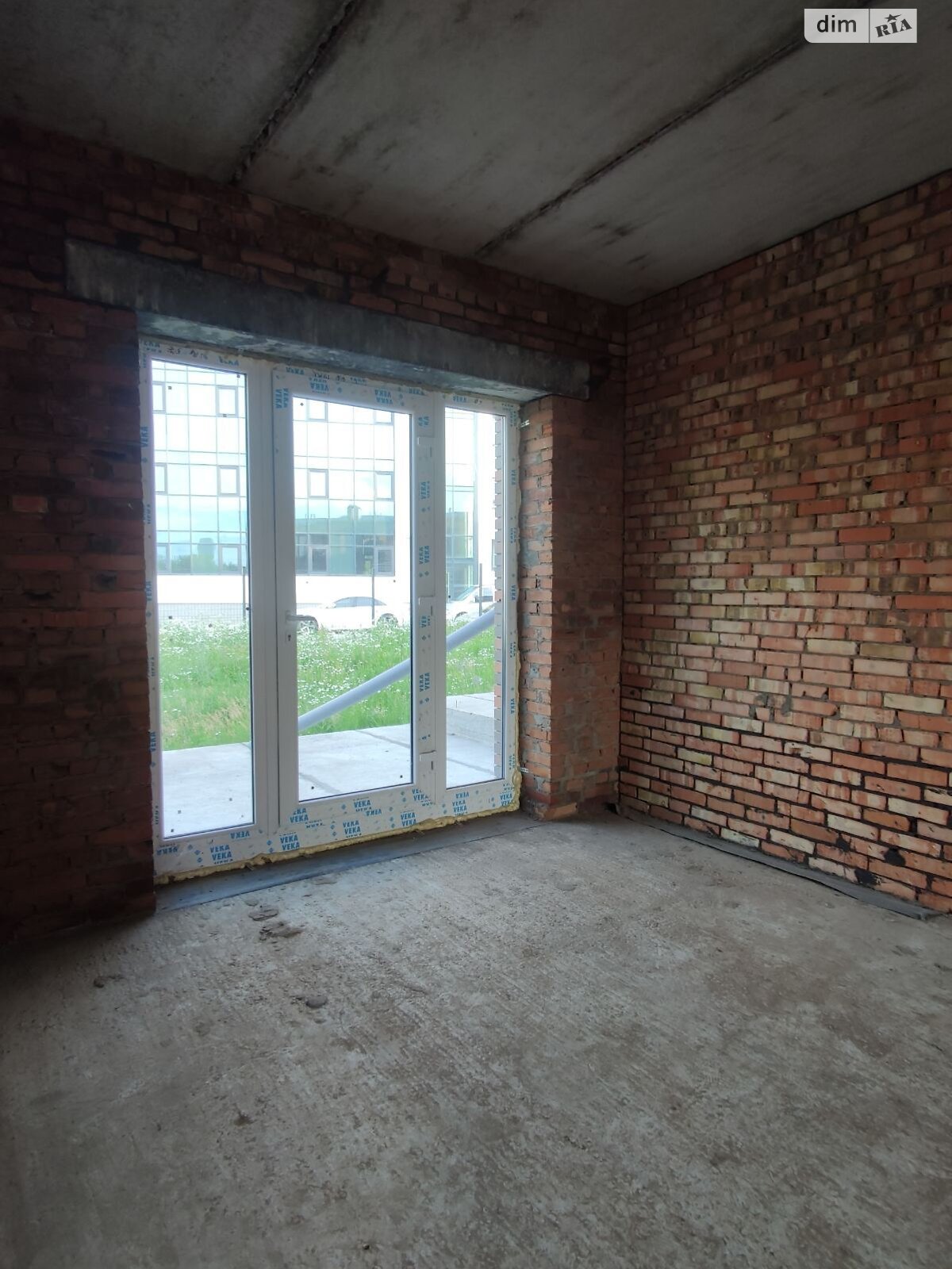 Обʼєкт нерухомості: 3 КІМ. ТАУНХАУС, ПЛОЩА - 75 м², ЦІНА - 62 000 $
, вул. Незалежності — HUBTRUST, Вінниця