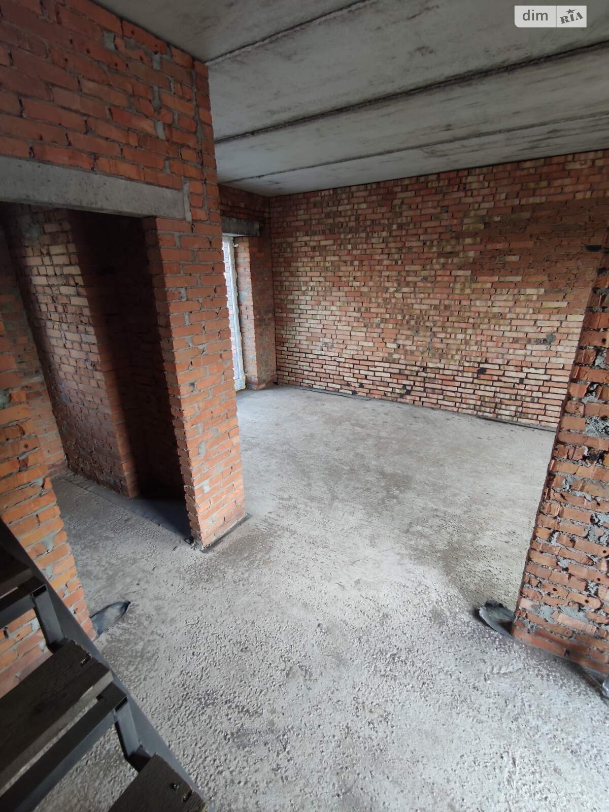 Обʼєкт нерухомості: 3 КІМ. ТАУНХАУС, ПЛОЩА - 75 м², ЦІНА - 62 000 $
, вул. Незалежності — HUBTRUST, Вінниця