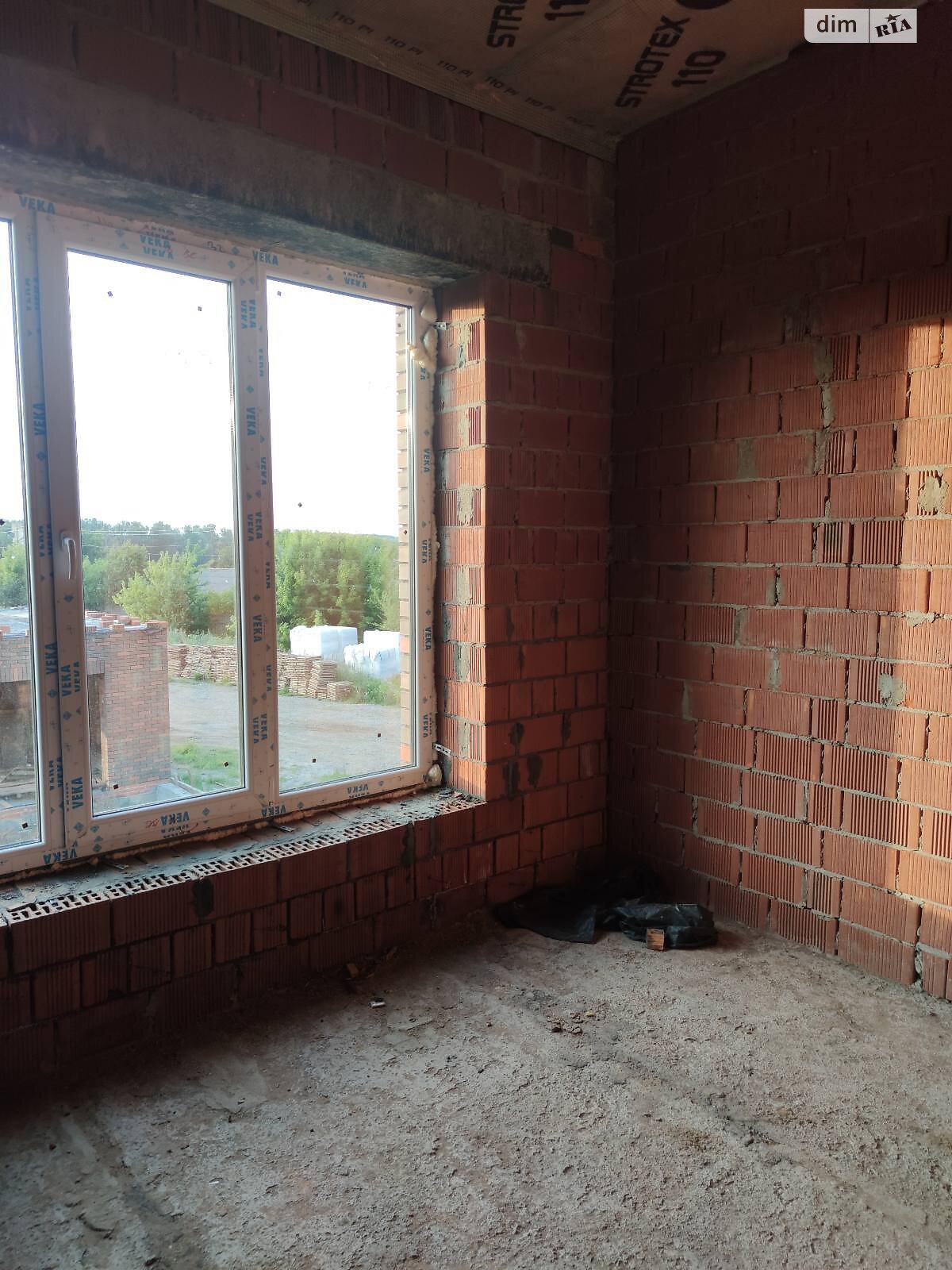 Обʼєкт нерухомості: 3 КІМ. ТАУНХАУС, ПЛОЩА - 95 м², ЦІНА - 80 000 $
, вул. Незалежності — HUBTRUST, Вінниця