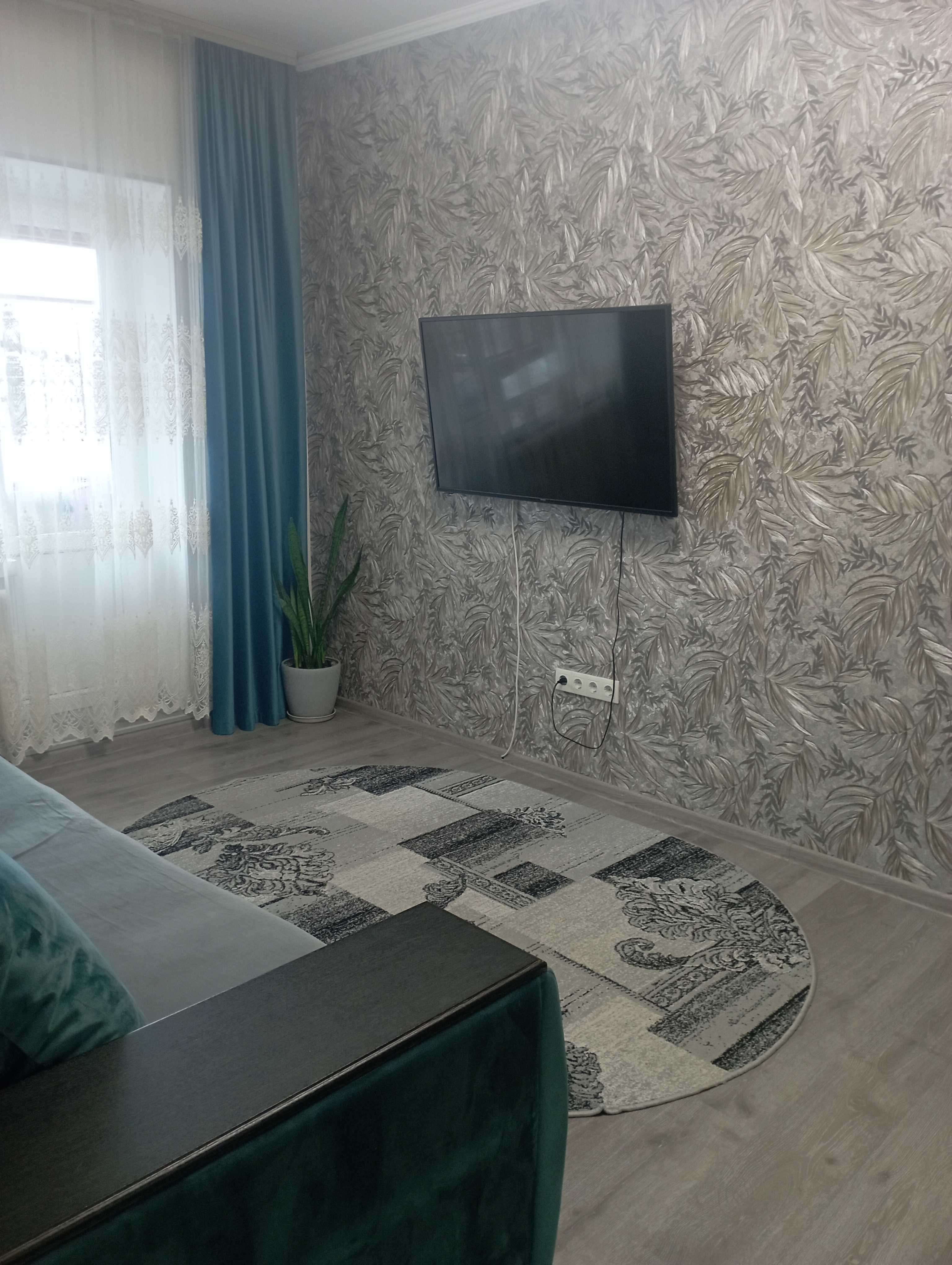 1 КІМ. КВАРТИРА, ПЛОЩА - 32 м², ЦІНА - 28 000 $
