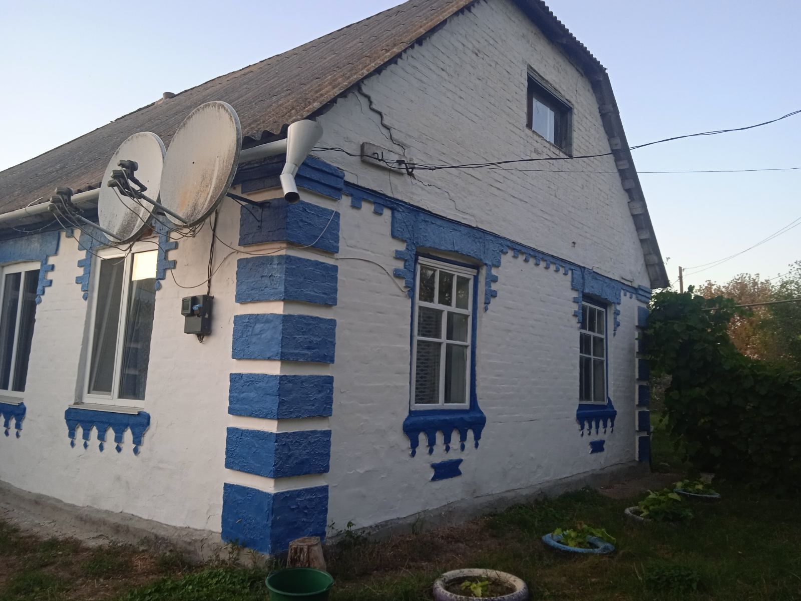 3 КІМ. БУДИНОК, ПЛОЩА - 97 м², ЦІНА - 5 000 $
