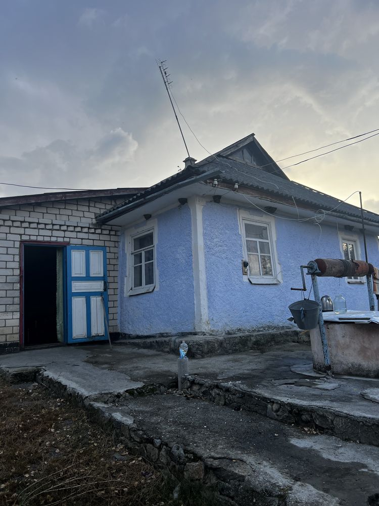 4 КІМ. БУДИНОК, ПЛОЩА - 90 м², ЦІНА - 3 800 $
