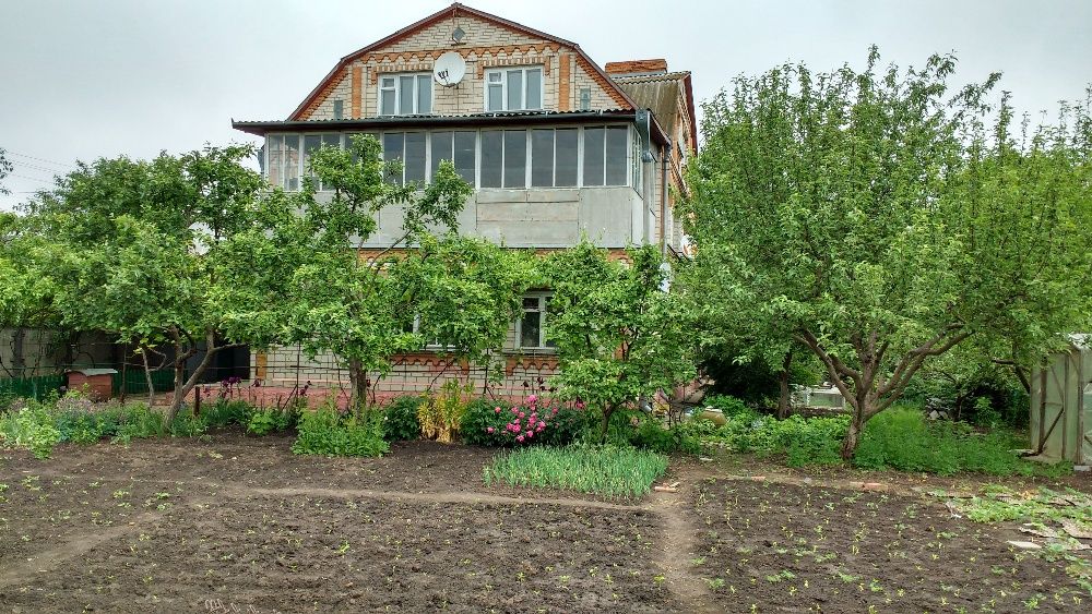 10 КІМ. БУДИНОК, ПЛОЩА - 312 м², ЦІНА - 70 000 $
