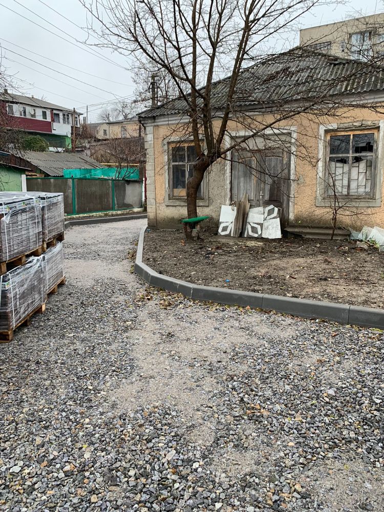 ПЛОЩА - 70 м², ЦІНА - 1 $
