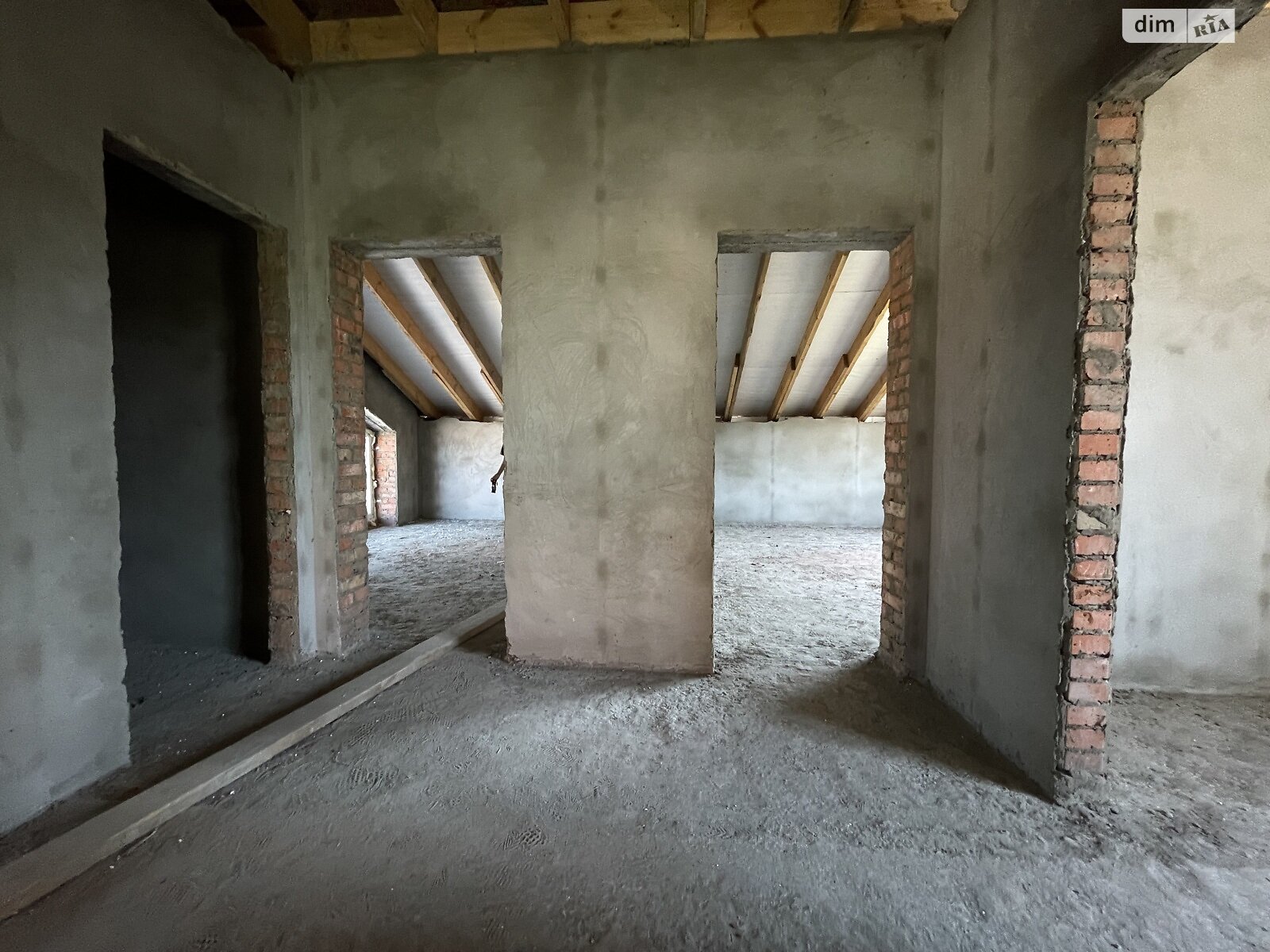 Обʼєкт нерухомості: 4 КІМ. БУДИНОК, ПЛОЩА - 140 м², ЦІНА - 150 000 $
 — HUBTRUST, Вінниця