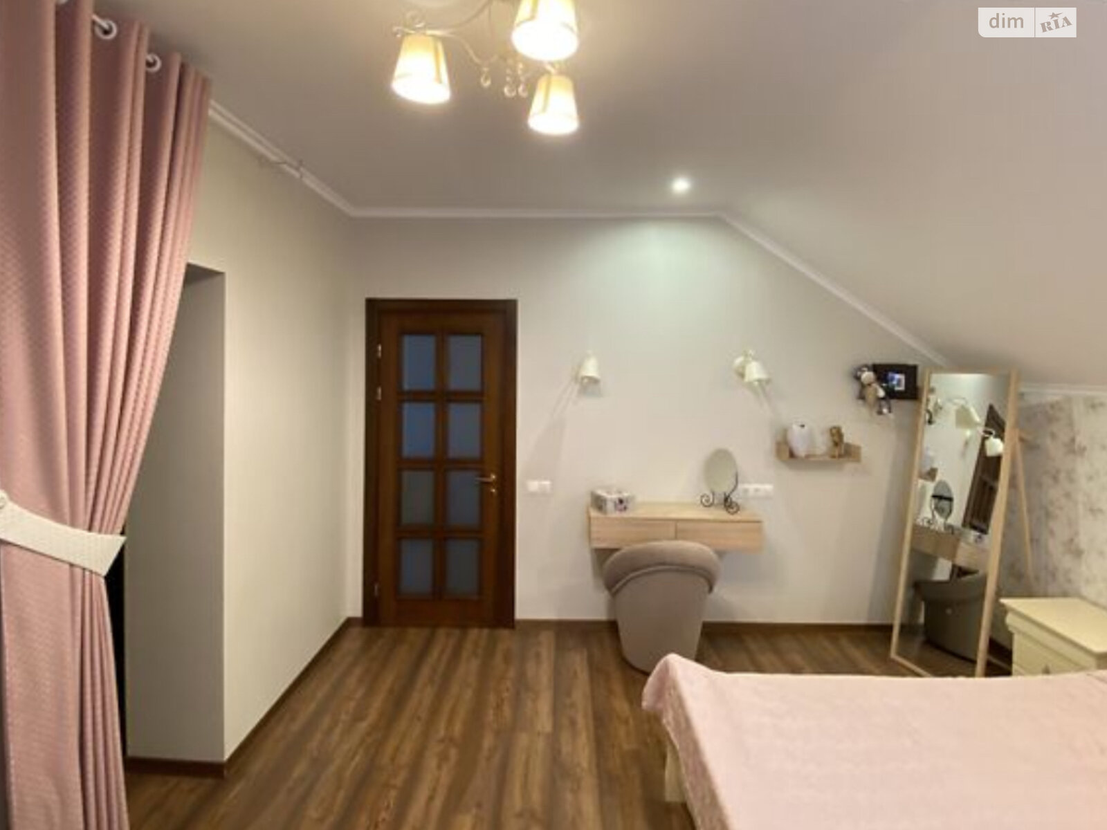 Обʼєкт нерухомості: 7 КІМ. БУДИНОК, ПЛОЩА - 236 м², ЦІНА - 399 000 $
, вул. Синьоводська(Маяковського) — HUBTRUST, Вінниця