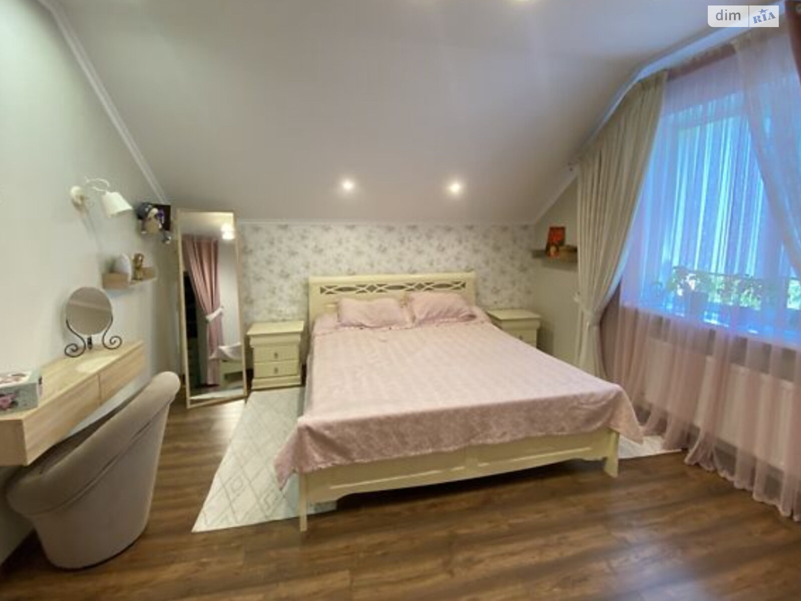 Обʼєкт нерухомості: 7 КІМ. БУДИНОК, ПЛОЩА - 236 м², ЦІНА - 399 000 $
, вул. Синьоводська(Маяковського) — HUBTRUST, Вінниця