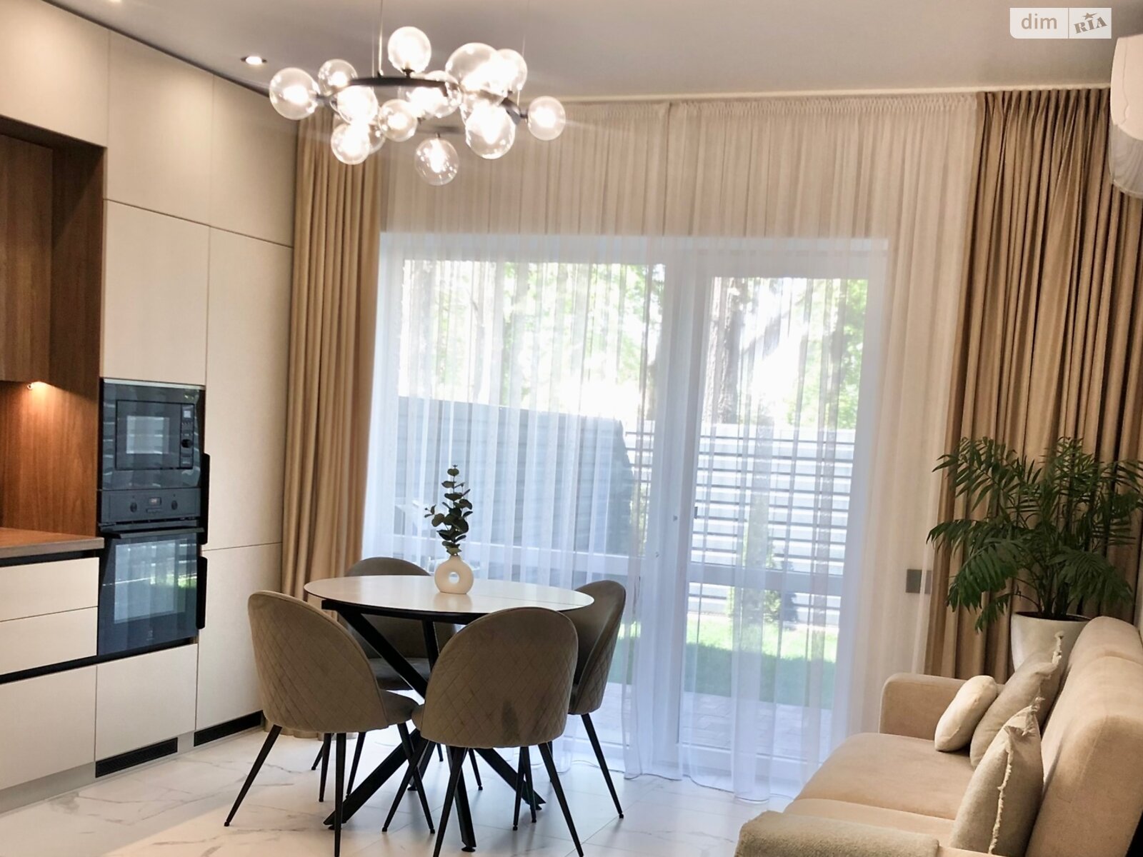 2 КІМ. ТАУНХАУС, ПЛОЩА - 85 м², ЦІНА - 115 000 $
