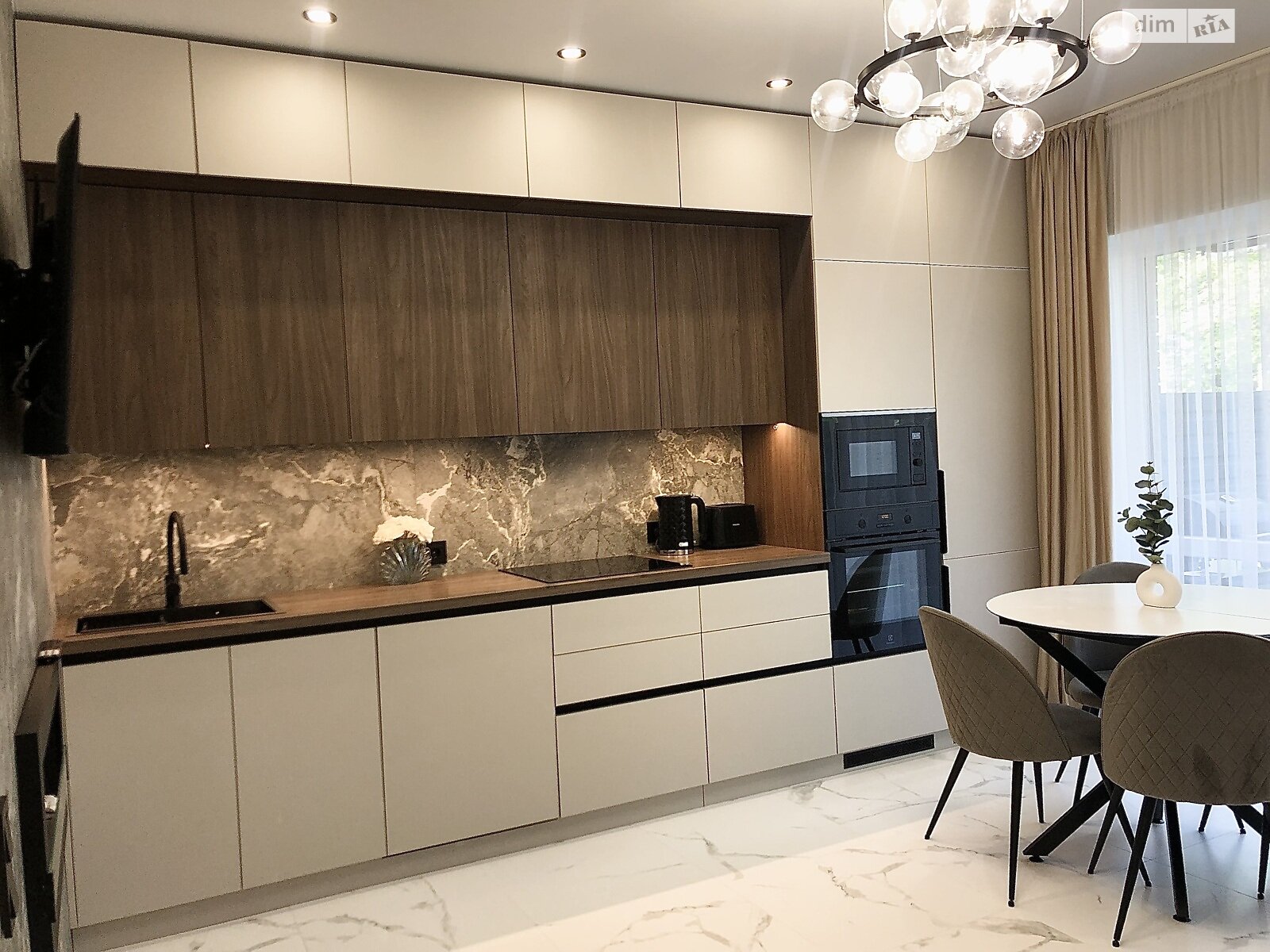 Обʼєкт нерухомості: 2 КІМ. ТАУНХАУС, ПЛОЩА - 85 м², ЦІНА - 115 000 $
 — HUBTRUST, Вінниця