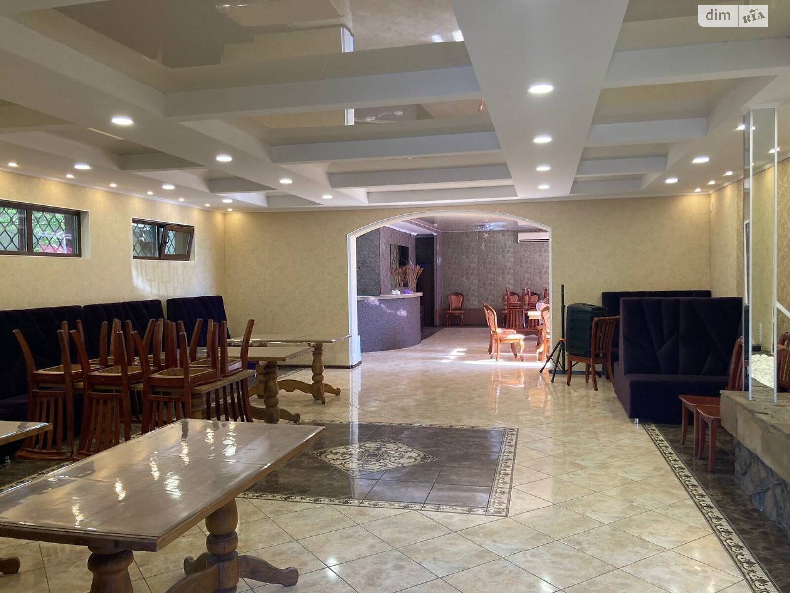 Обʼєкт нерухомості: ПЛОЩА - 230 м², ЦІНА - 322 000 $
, пл. Пам'яті — HUBTRUST, Вінниця