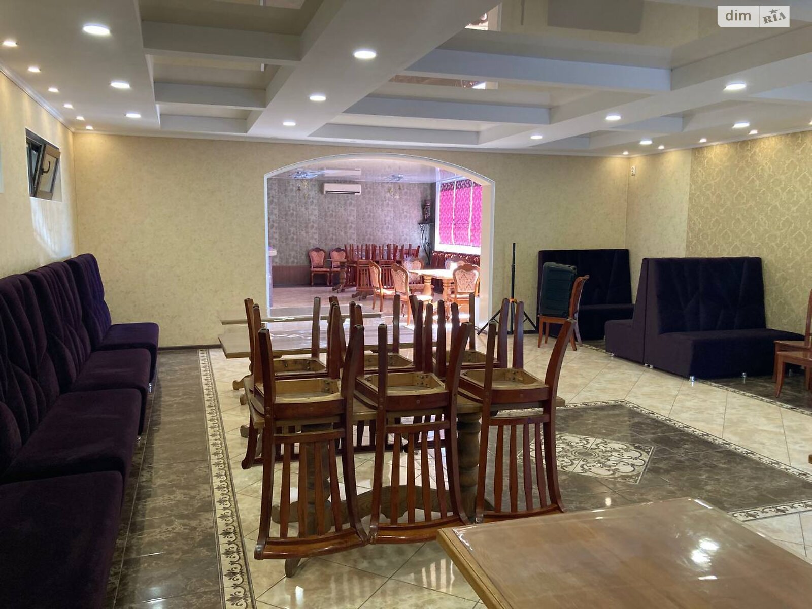 Обʼєкт нерухомості: ПЛОЩА - 230 м², ЦІНА - 322 000 $
, пл. Пам'яті — HUBTRUST, Вінниця